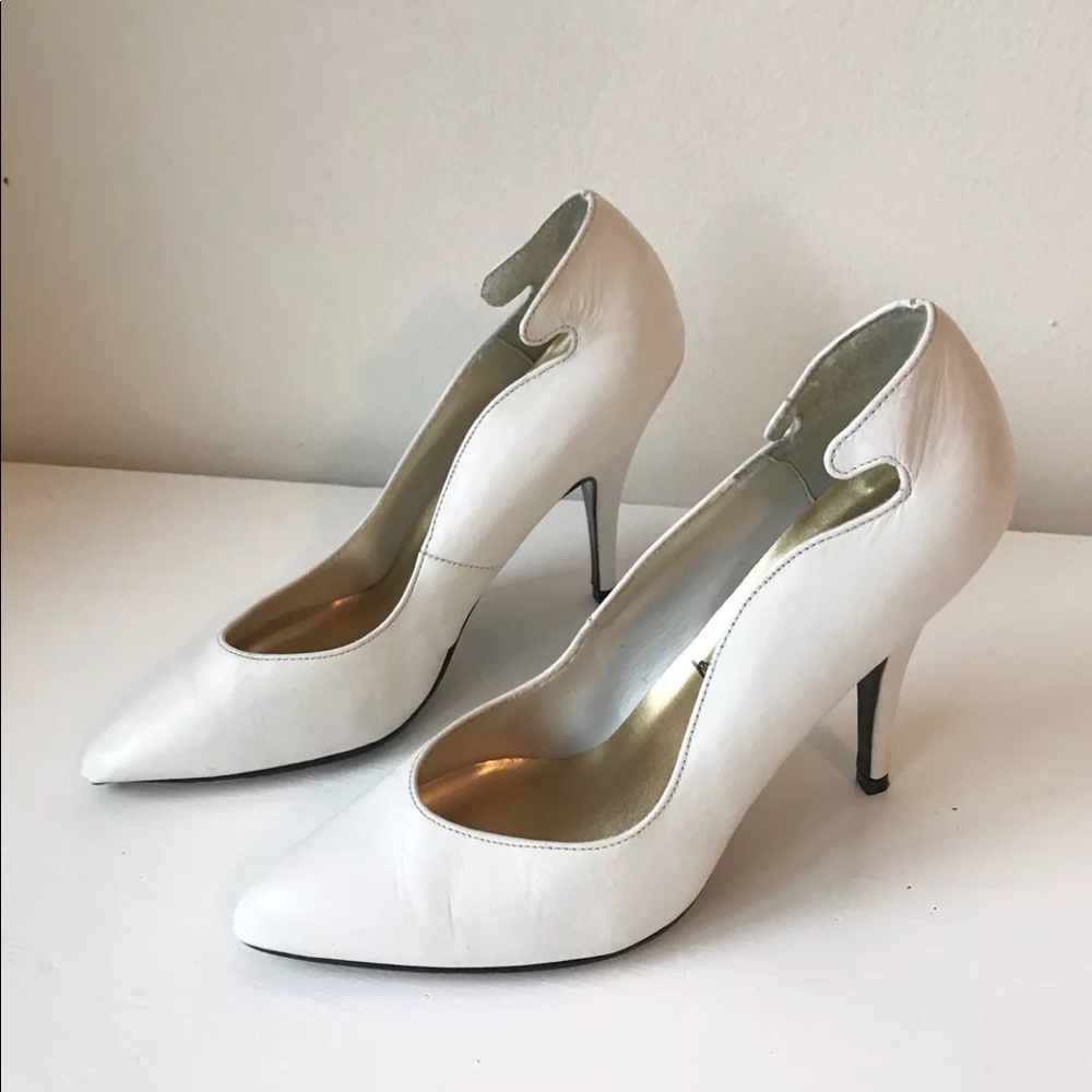 Vintage 80s White Flame High Heels Pumps Size 7.5